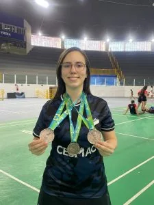 Atleta do CESMAC Conquista Três Medalhas no Campeonato Norte-Nordeste de Badminton